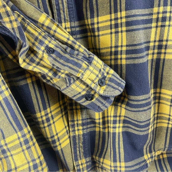 Faded Glory Medium Grunge Plaid Button Down Shirt Outdoor Hiking Barn Chore - Picture 3 of 6